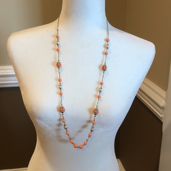 Banana Republic Necklace. - Picture 4 of 11